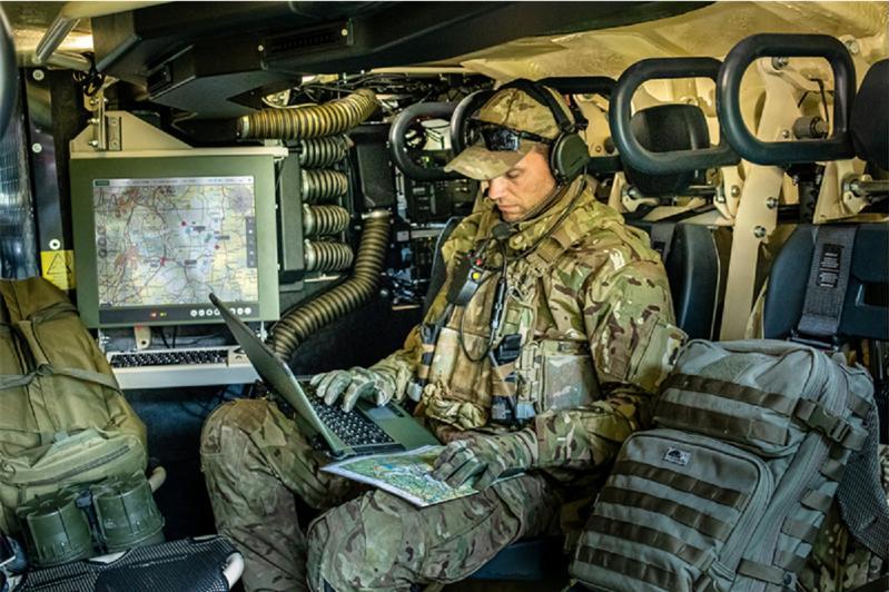 يجري تطوير الشكل الموجي بالقفز الترددي فوق العالي ESSOR UHF (مع عرض حيّز فوري بقوة 1.25 ميغاهيرتز) على نحو مشترك بين خمس دول وشركات