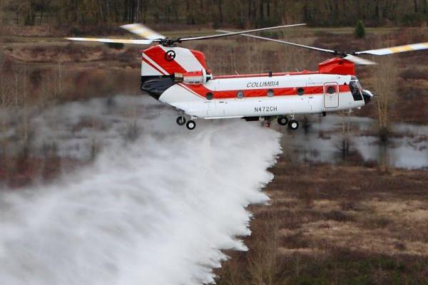 طائرة كولومبيا Chinook CH-47D