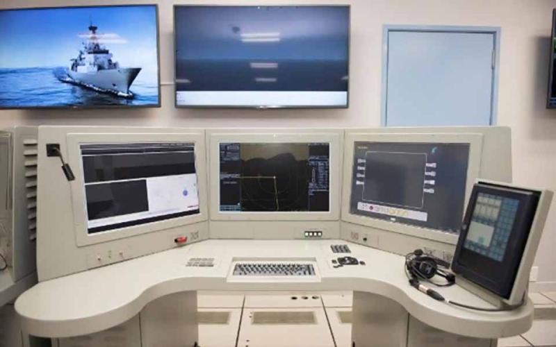 CMS 330 الحديث من شركة Lockheed Martin Canada هو نظام إدارة القيادة لفئة الحماية المستقبلية