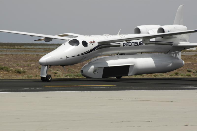 تم اختبار حجرة تحتوي على رادار مراقبة جديد محمول جواً لاستخدامه على متن طائرة Global Hawk التي صنعتها شركة Northrop Grumman على متن طائرة الاختبار Proteus على ارتفاعات عالية في وقت سابق من هذا العام. تعمل شركة Northrop Grumman وشركة Raytheon بشكل مشترك على تطوير وإنتاج هذا النظام المتقدم الذي سيوفر رادارًا ذو فتحة اصطناعية طويل المدى وعالي الدقة للغاية وقدرات مؤشر الهدف المتحرك الأرضي وقدرات تتبع الأهداف الجوية بموجب برنامج إدخال تكنولوجيا الرادار متعدد المنصات (MP-) RTIP).