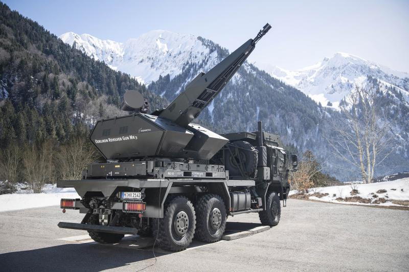نظام الدفاع الجوي Skynex عيار 35 ملم من Rheinmetall.