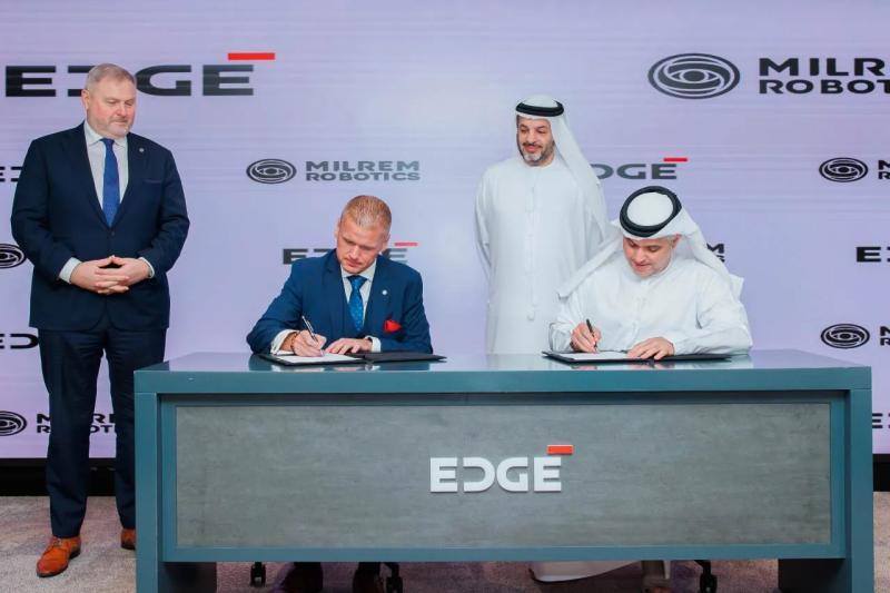 خلال العامين الماضيين، أصبحت مجموعة EDGE مالكة لحصص كبيرة في 12 شركة دولية ذات مجموعة متنوّعة من الاختصاصات، وتشمل من بين بينها شركة Milrem Robotics، وهي مطوِّر أوروبي للروبوتات والأنظمة البرّية المستقلّة الذاتية الحركة