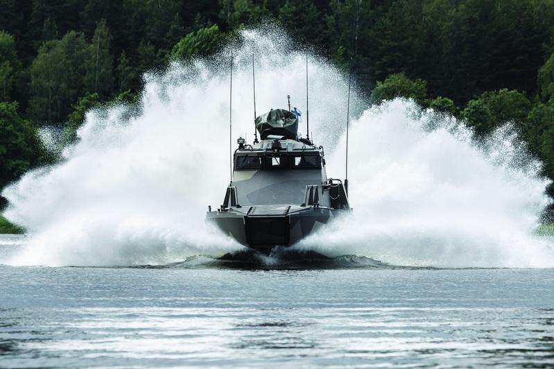 تراوح عائلة زوارق «ووتركات» WATERCAT لمهام العمليات الدفاعية والخاصة من شركة Marine Alutech بين زوارق الدورية الصغيرة والزوارق الناقلة للجند الهجومية ذات القدرة العالية على البقاء
