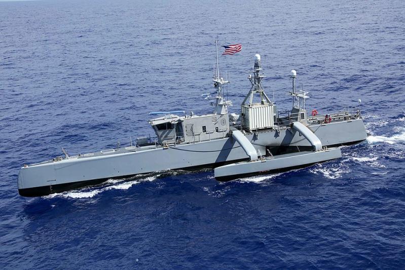 سفينة السطح Sea Hunter المستقلة تبحر خلال مناورات RIMPAC 2022. الصورة: Leidos