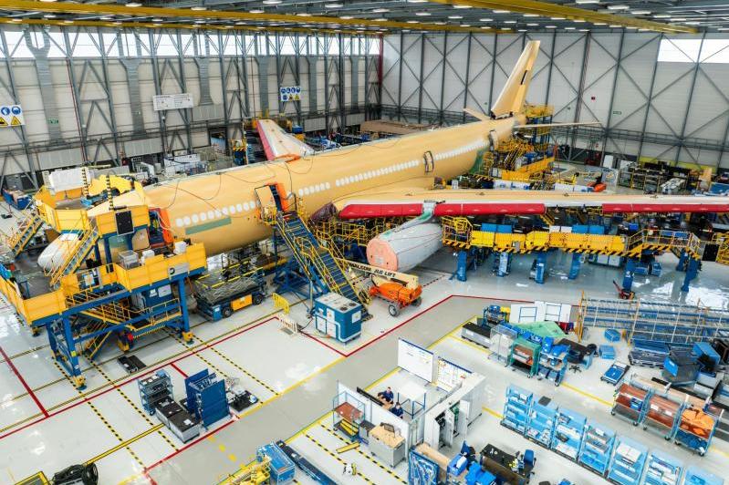  Airbus تفتتح مركزاً لتحويل  طائرات A330 المتعددة الأدوار في إشبيلية