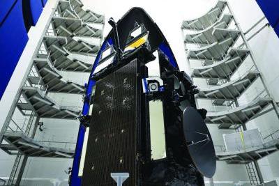 القمر الصناعي للاتصالات المحمي عالي التردد للغاية المتقدم (AEHF-6) التابع لشركة Lockheed Martin
