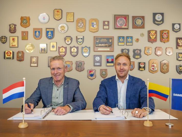 Contract signing between Damen Naval and Libra-Plast AS 